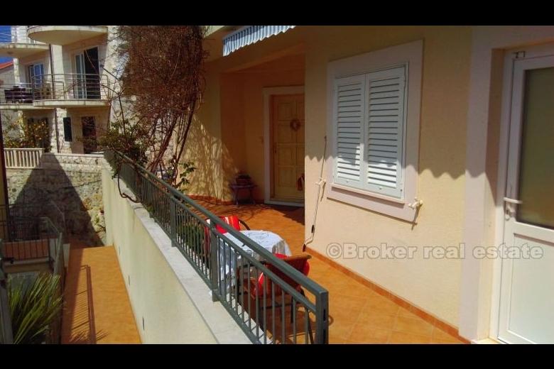 House with a beautiful view of Dubrovnik, for sale