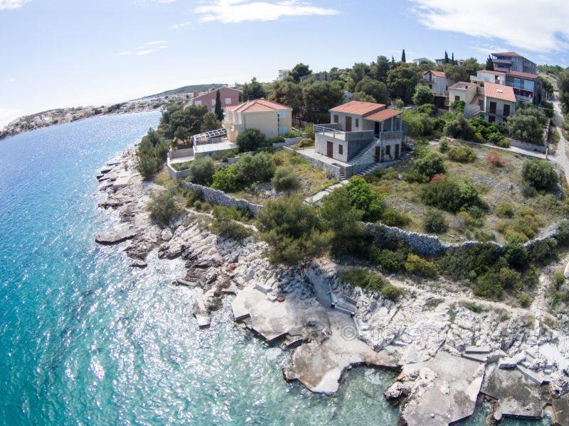 Unfinished family house by the sea