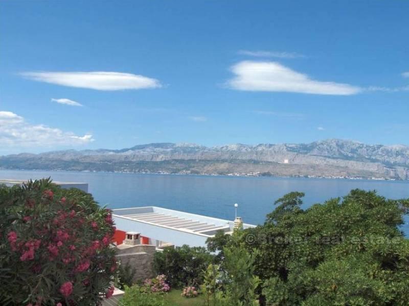 Casa in riva al mare, in vendita