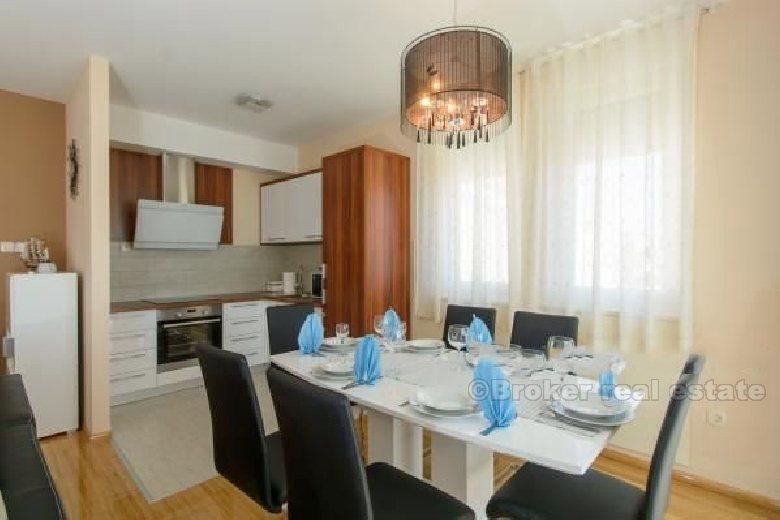 Luxury apartment in a newly built villa