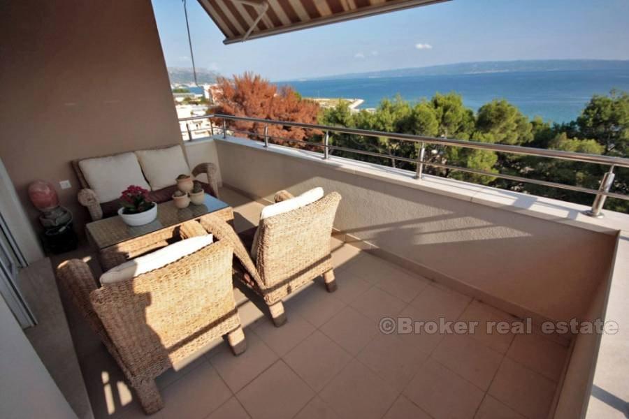 Znjan, Large luxury apartment, for sale