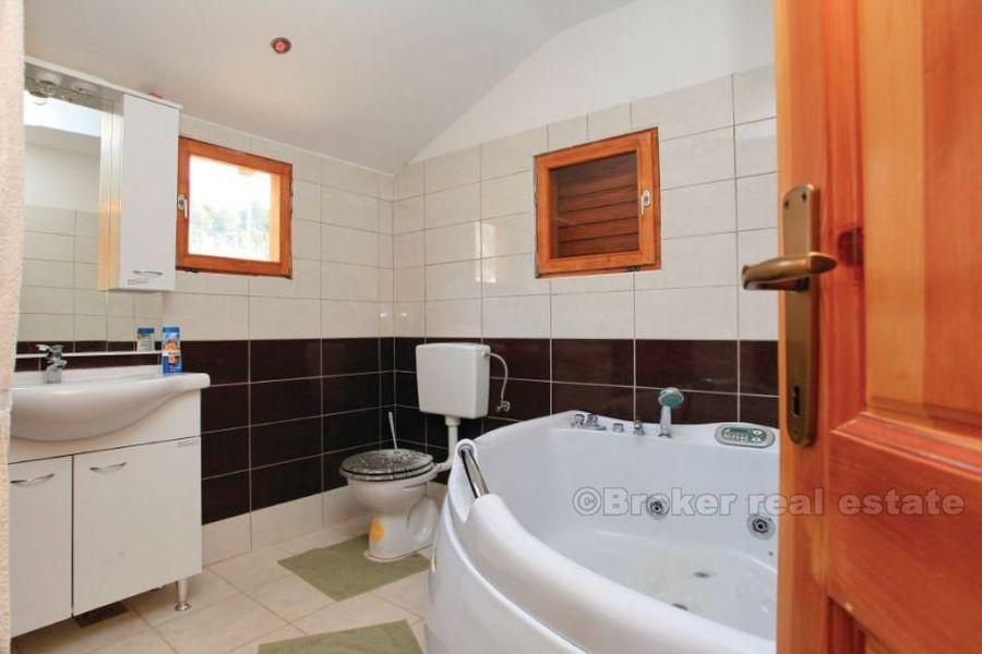 Maison familiale modernisée, à vendre