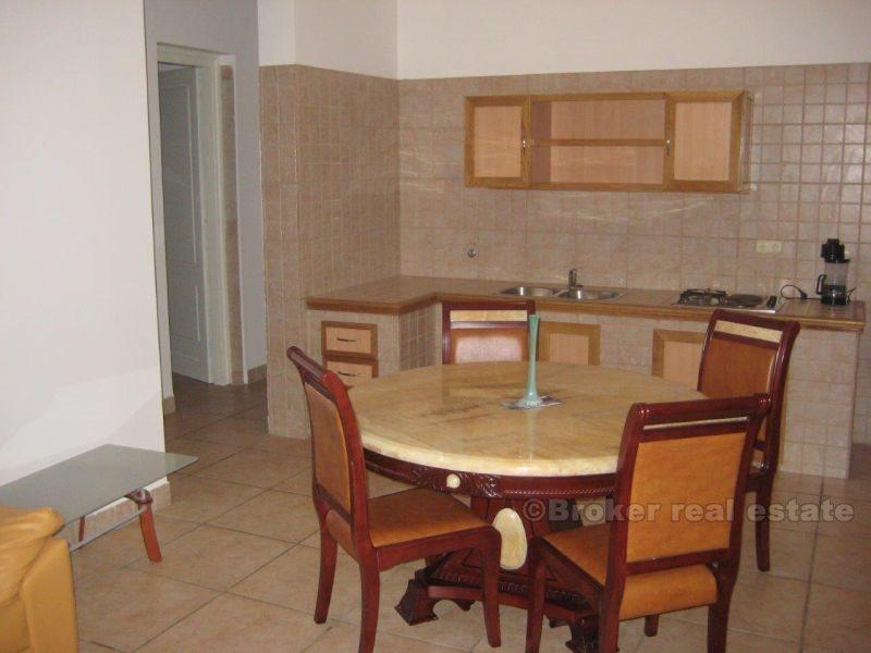 Villa à vendre, dans un endroit agréable et calme