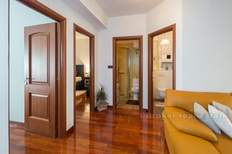 Luksusowy apartament z dwoma sypialniami, do wynajęcia