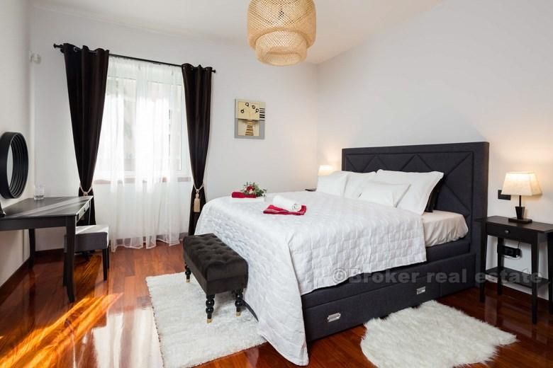 Luksusowy apartament z dwoma sypialniami, do wynajęcia