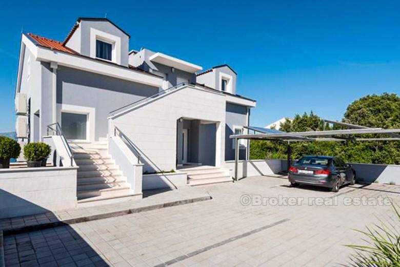 Villa on 3 floor, on north side of Peljesac