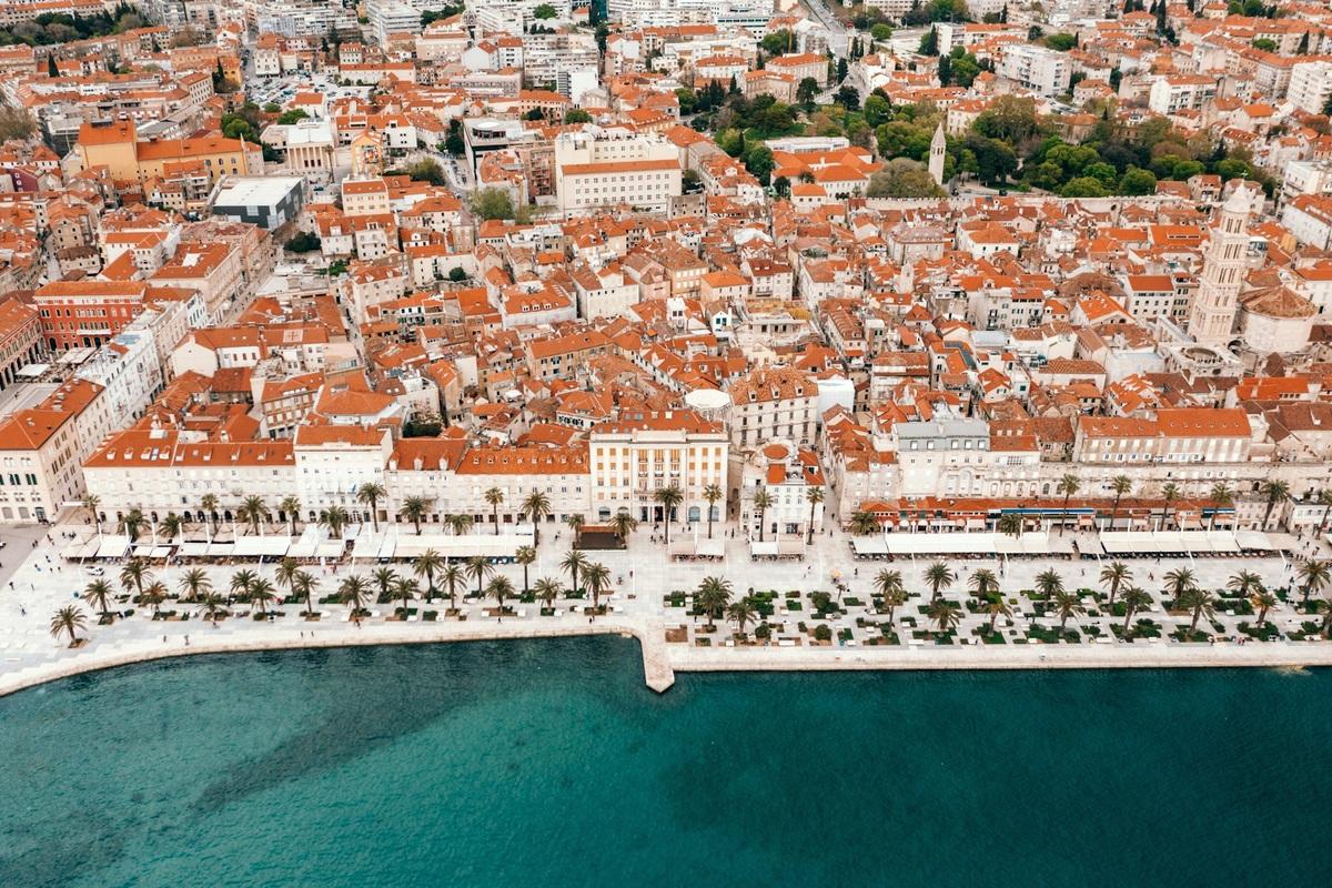 Moderno vs. Tradicionalno: Kako odabrati dom iz Snova u Splitu?