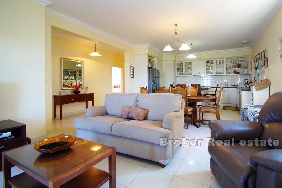 Einfamilienhaus, erste Reihe zum Meer