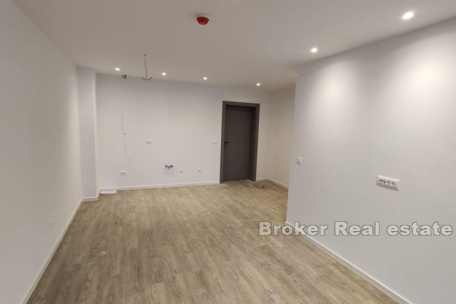 Tvårumslägenheter i nybyggnad med pool