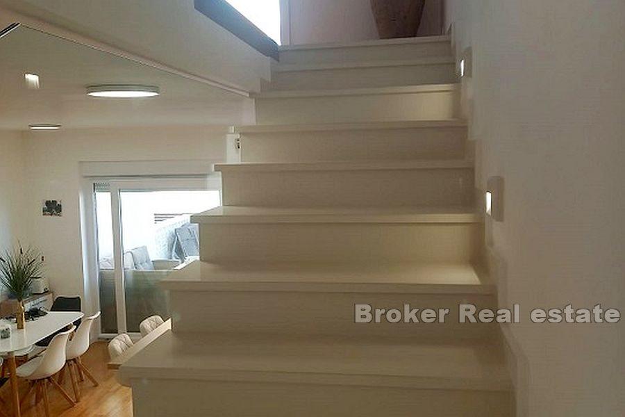 Apartment with sea view