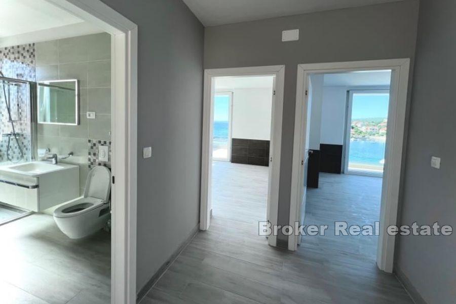 Eine Villa mit wunderschönem Blick auf das Meer