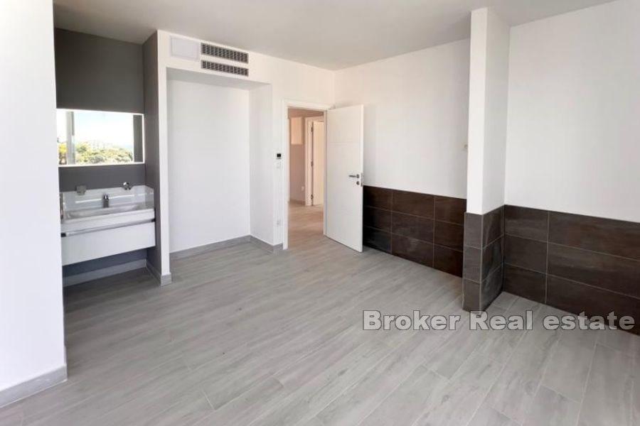 Eine Villa mit wunderschönem Blick auf das Meer