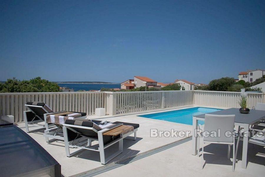 Haus mit freiem Blick auf das Meer