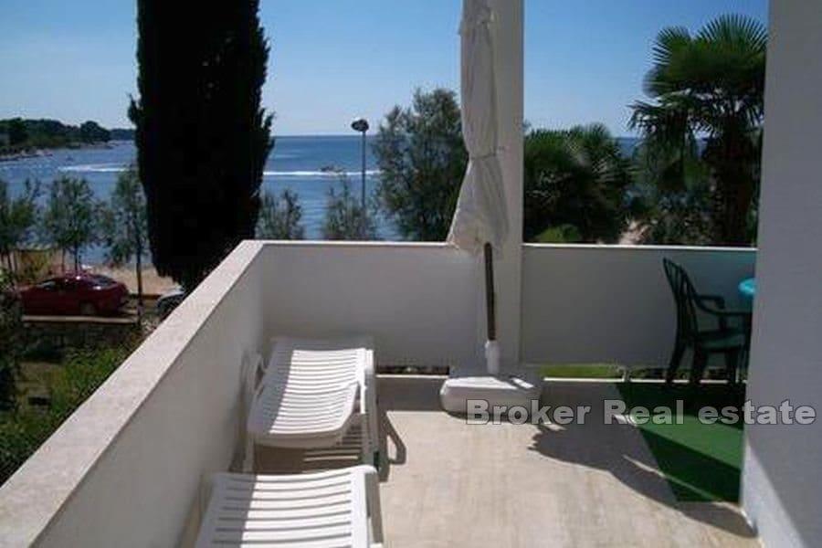 Hyreshus första raden till havet