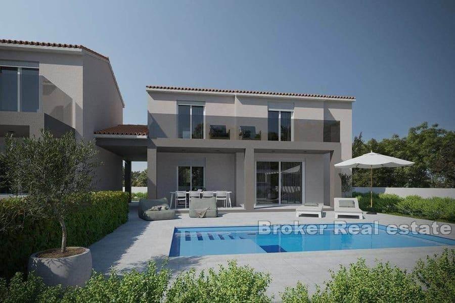 Tomannsbolig med basseng