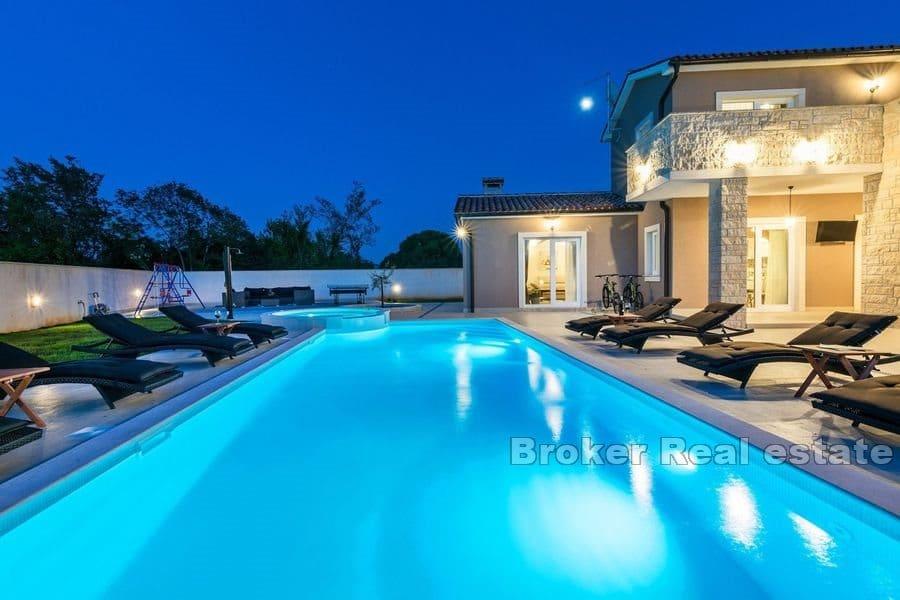 Lyxig villa med pool