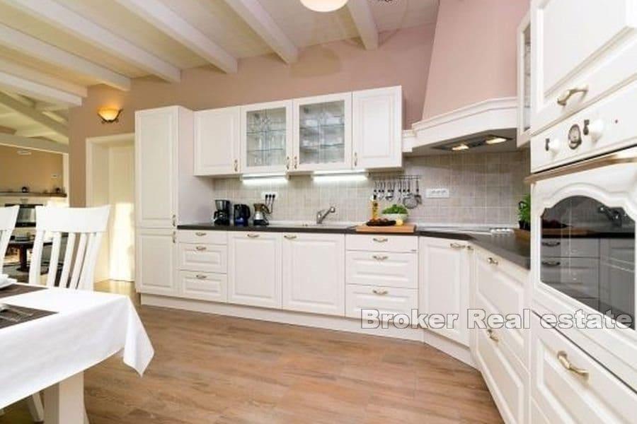 Lyxig villa med pool