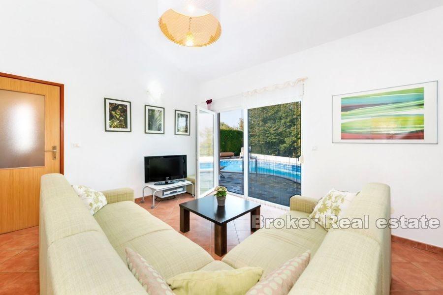 Family house with swimming pool