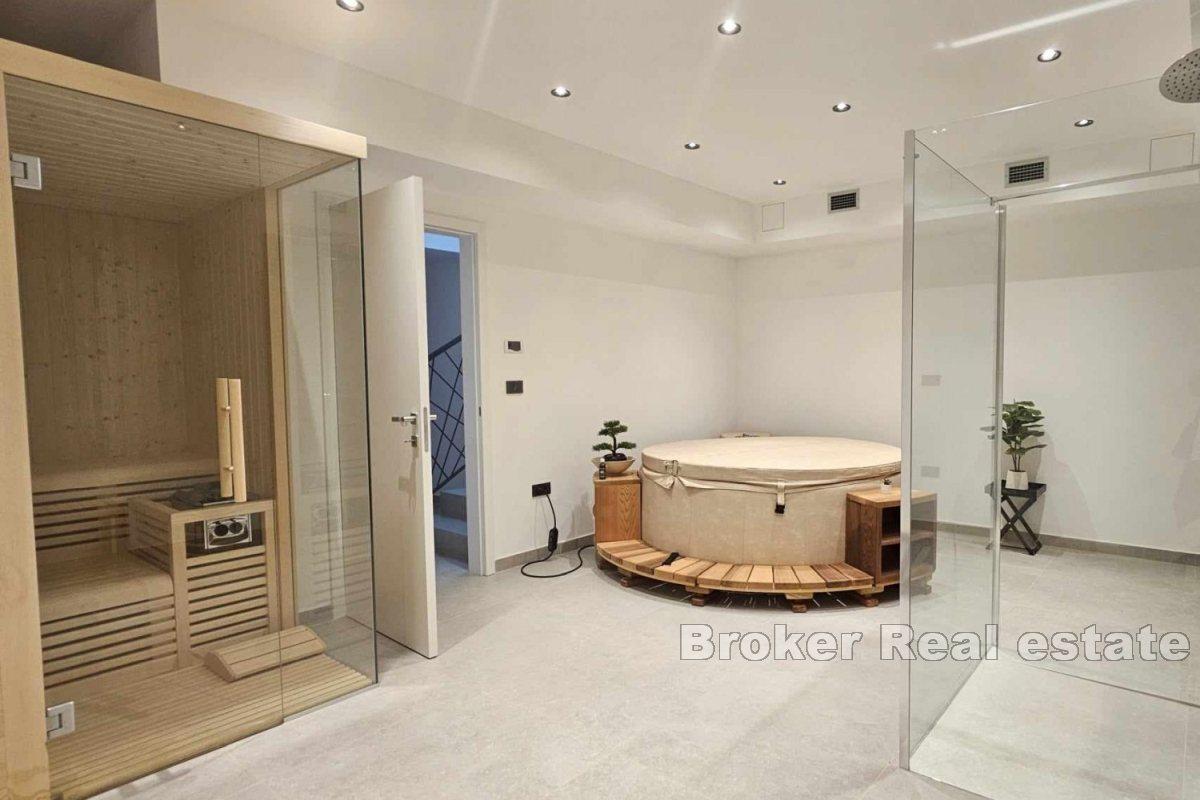 Luxusní vila v klidné lokalitě obklopená zelení