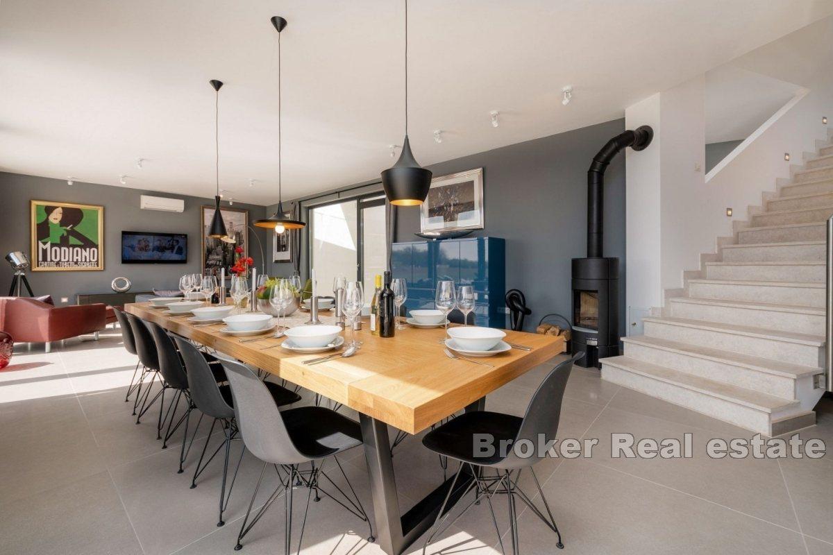 Moderne Villa mit Pool