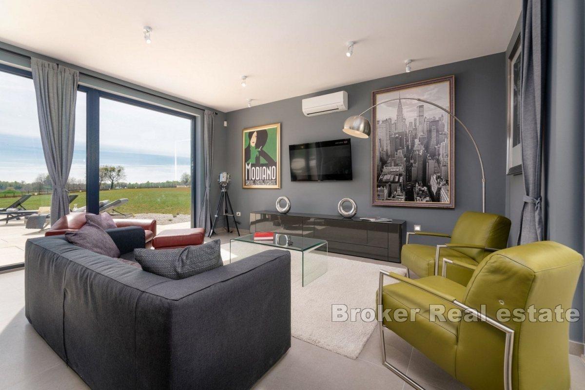 Moderne Villa mit Pool