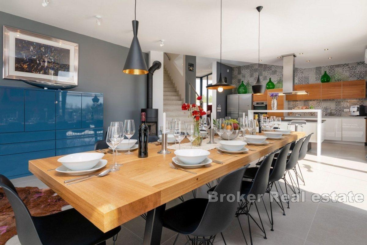 Moderne Villa mit Pool