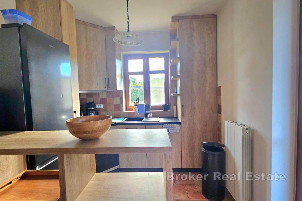 Casa con piscina in una zona tranquilla dell'Istria centrale