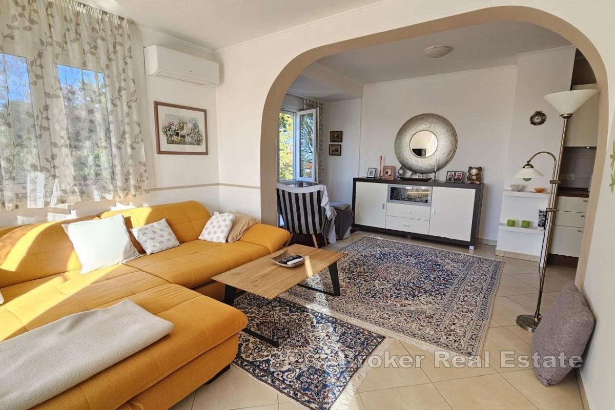 Maison jumelée avec vue mer à proximité de Poreč