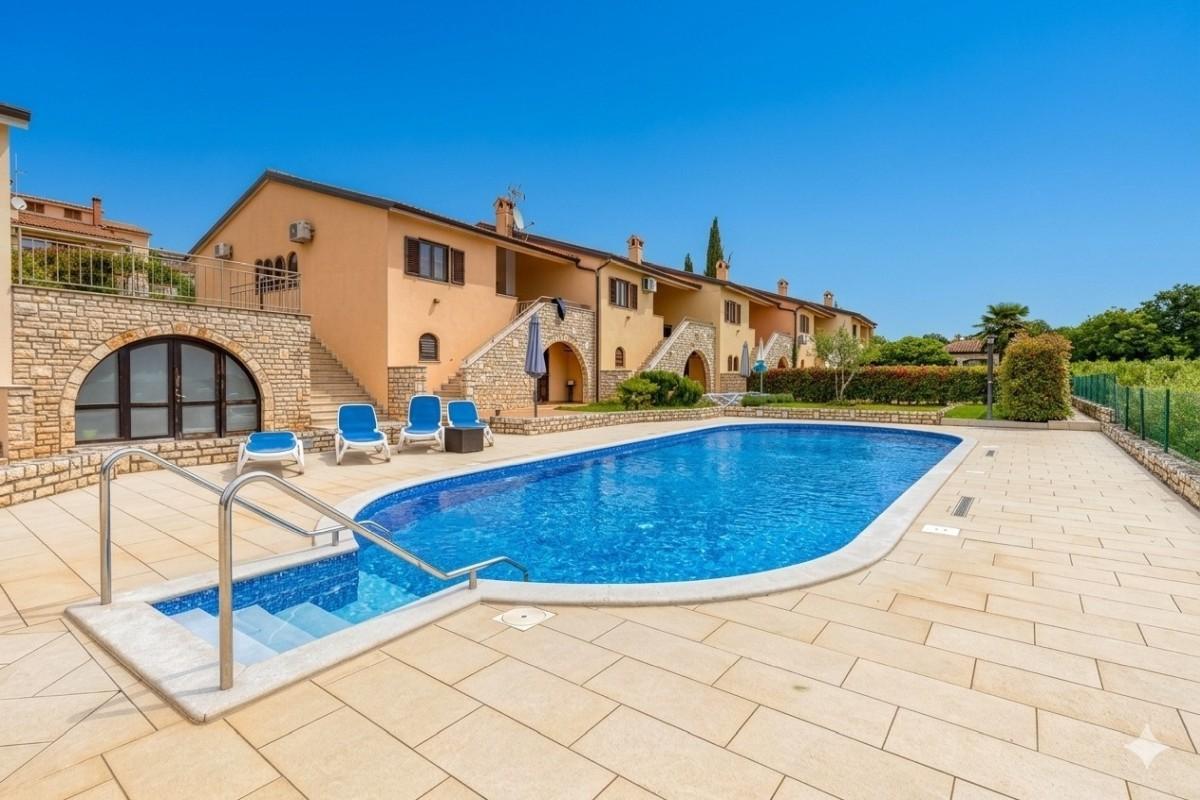 001-1014-53-Porec-house-with-sea-view-for-sale