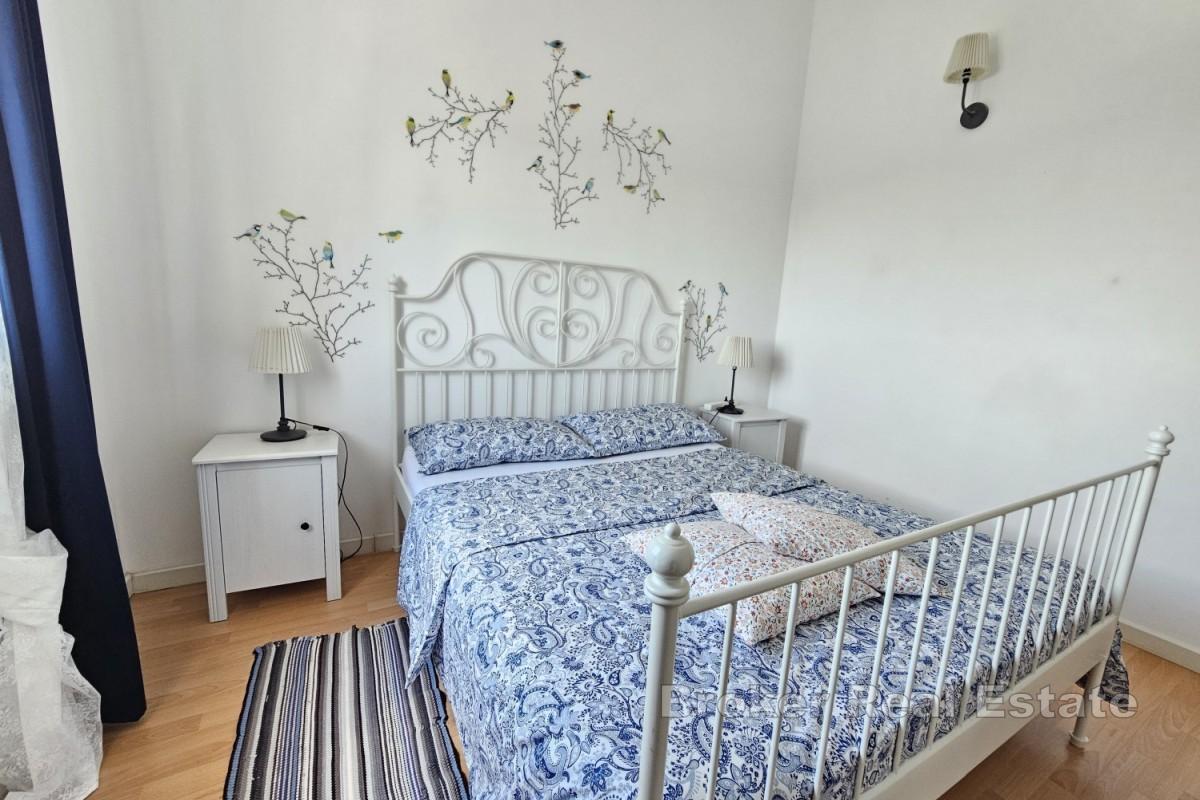 Kuća u nizu s pogledom na more