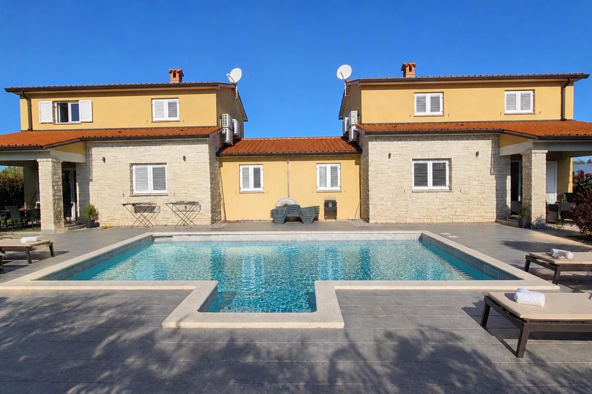 001-1014-54-labin-duplex-house-with-swimming-pool-for-sale