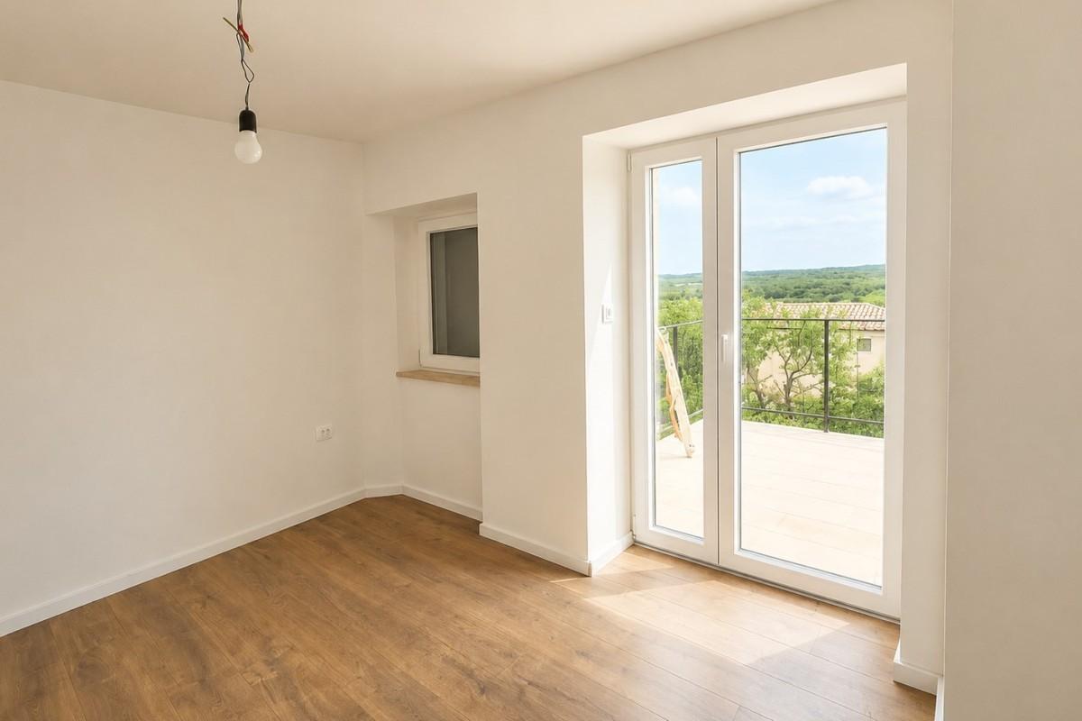 001-1014-57-Porec-renovated-house-with-sea-view-for-sale