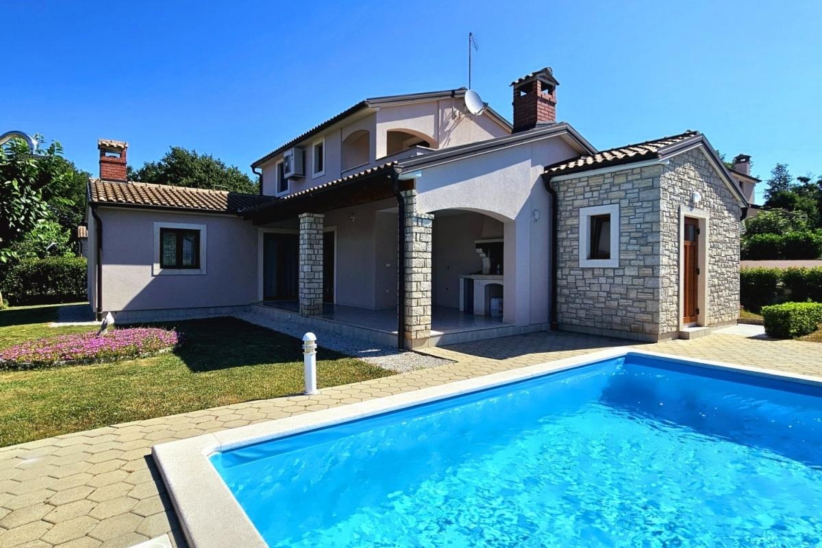 001-1014-62-Rovinj-House-with-pool-for-sale