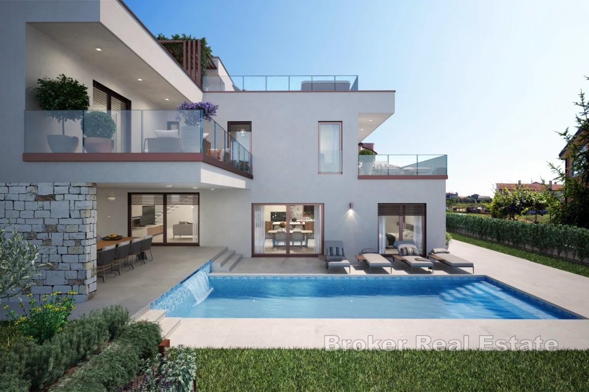 Villa con piscina riscaldata e terrazza sul tetto