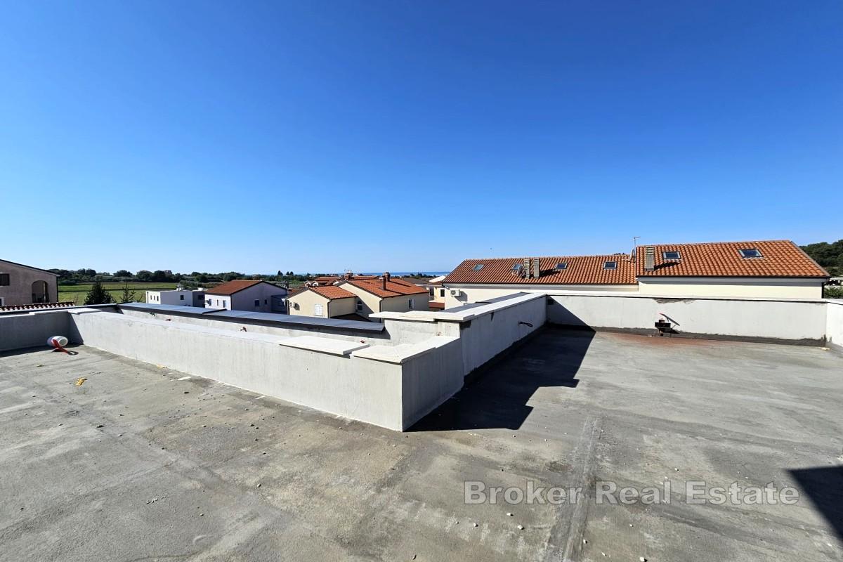 Villa con piscina riscaldata e terrazza sul tetto