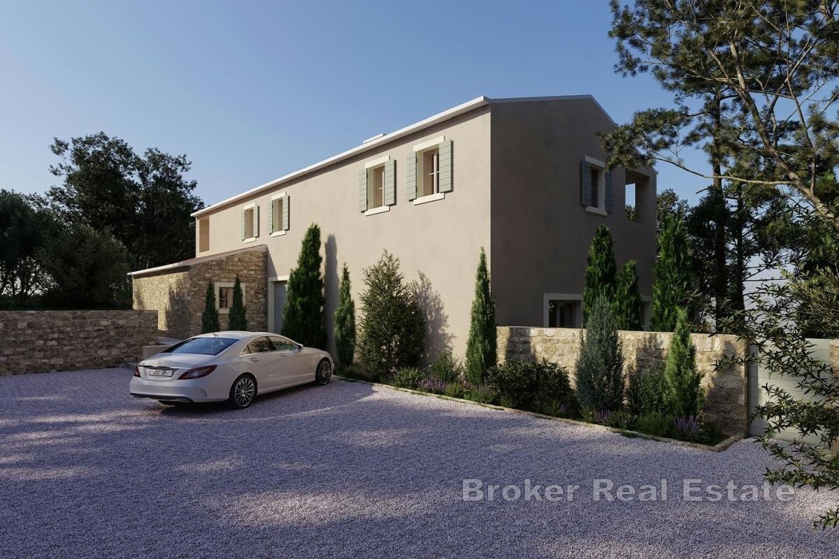 Villa in pietra istriana con piscina in una posizione incantevole