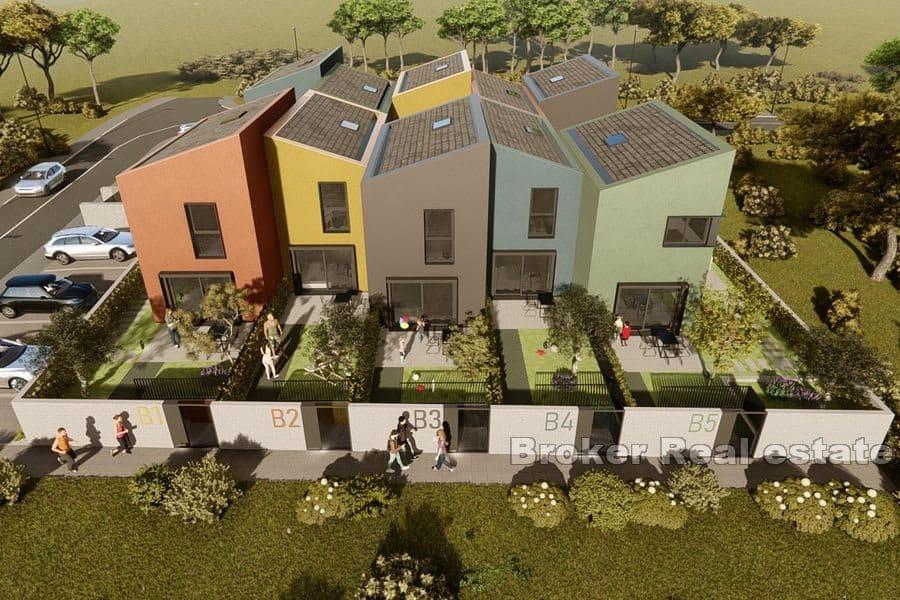 Maison moderne d'affilée