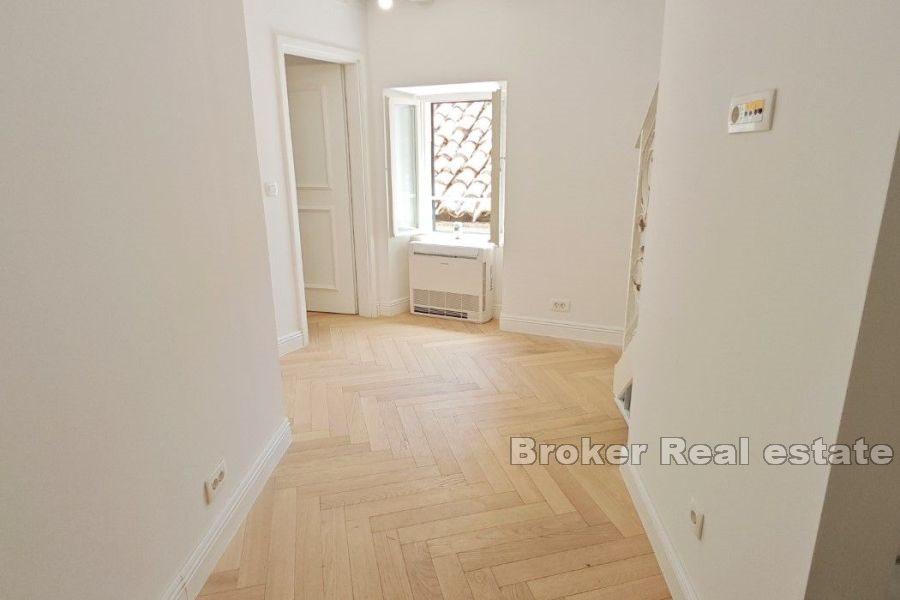 Piękny, niedawno odnowiony dom z kamienia