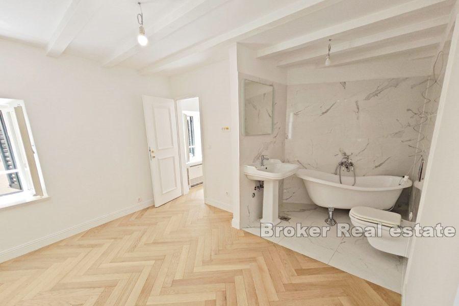 Bella casa in pietra recentemente ristrutturata