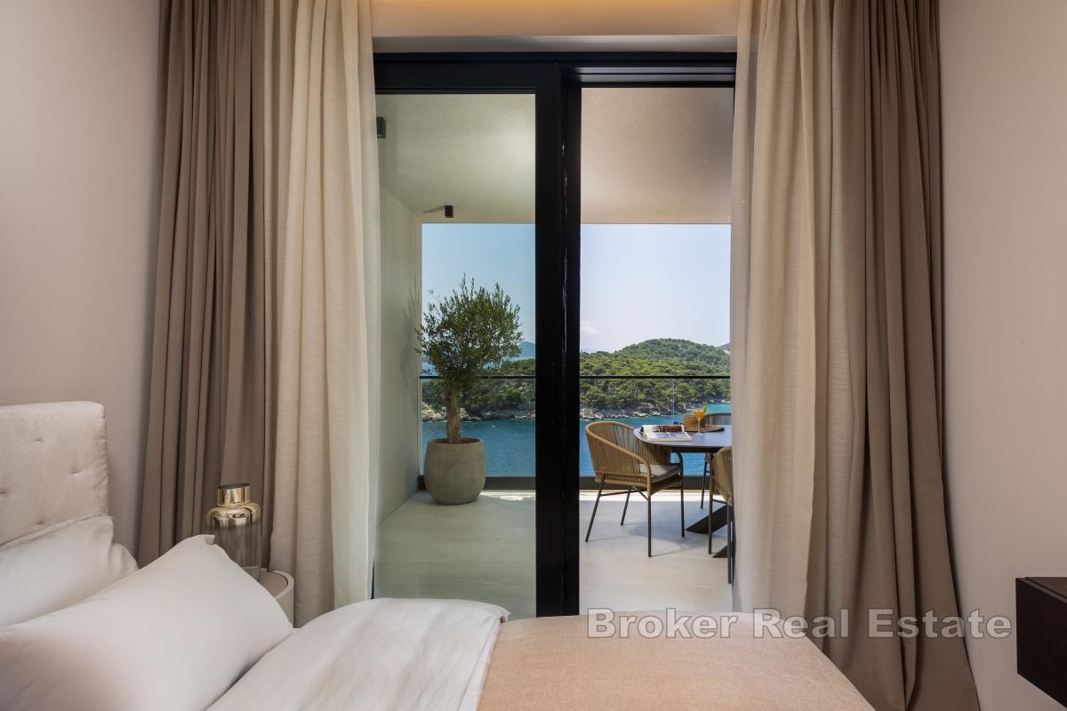 Modern lägenhet med havsutsikt