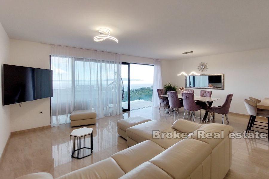 Luxury villa with pool and sea view