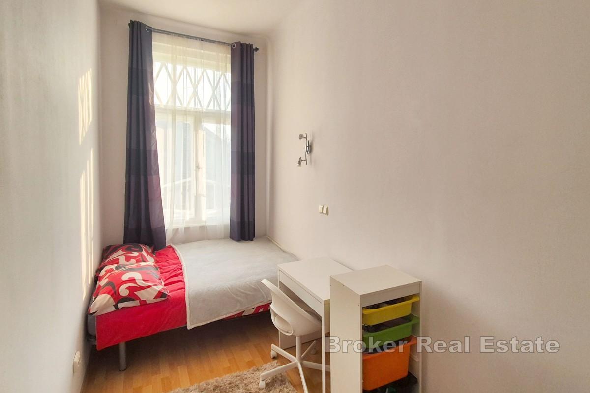 Appartamento con tre camere da letto in una posizione attraente a Ilica