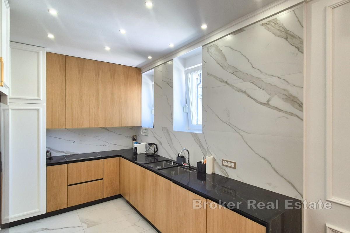 Lyxig trerumslägenhet