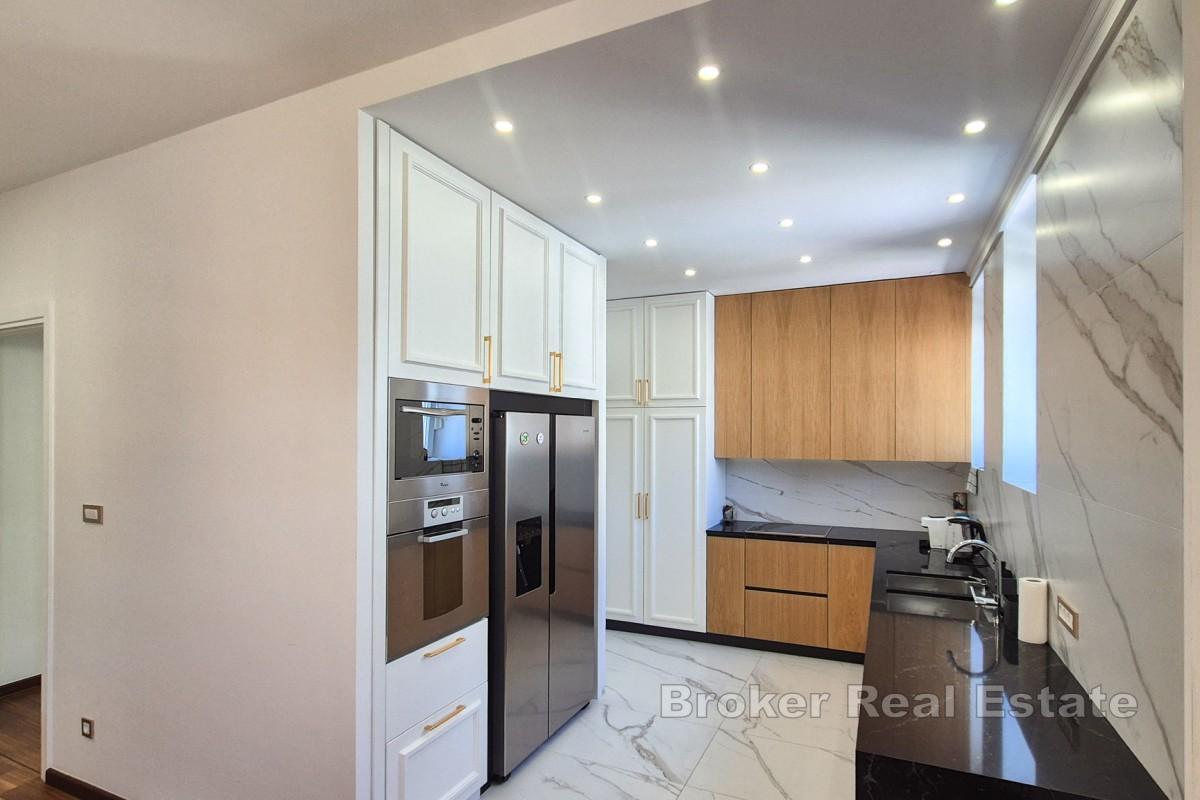 Lyxig trerumslägenhet