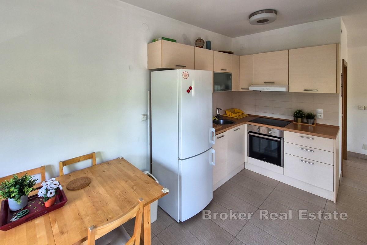 Hus nära floden Mrežnica