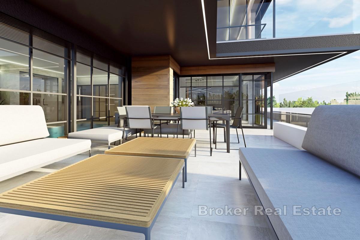 Villa under bygging i fredelige omgivelser