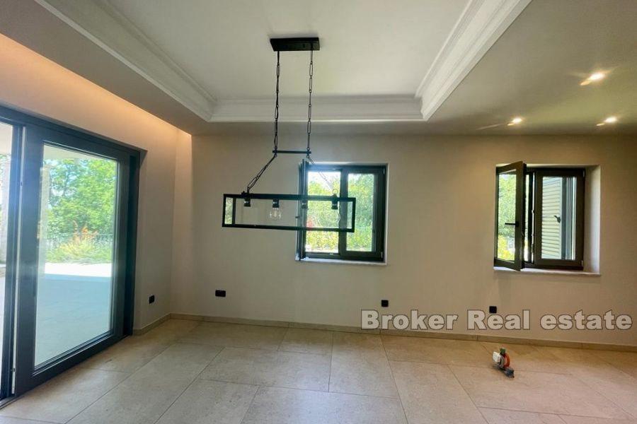 Villa with pool and sea view