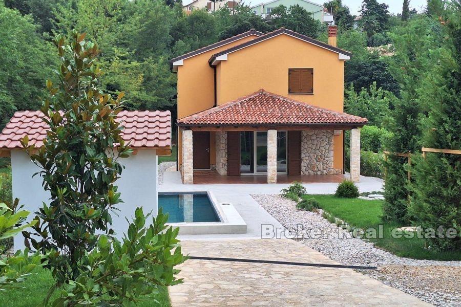 Attractive house with swimming pool
