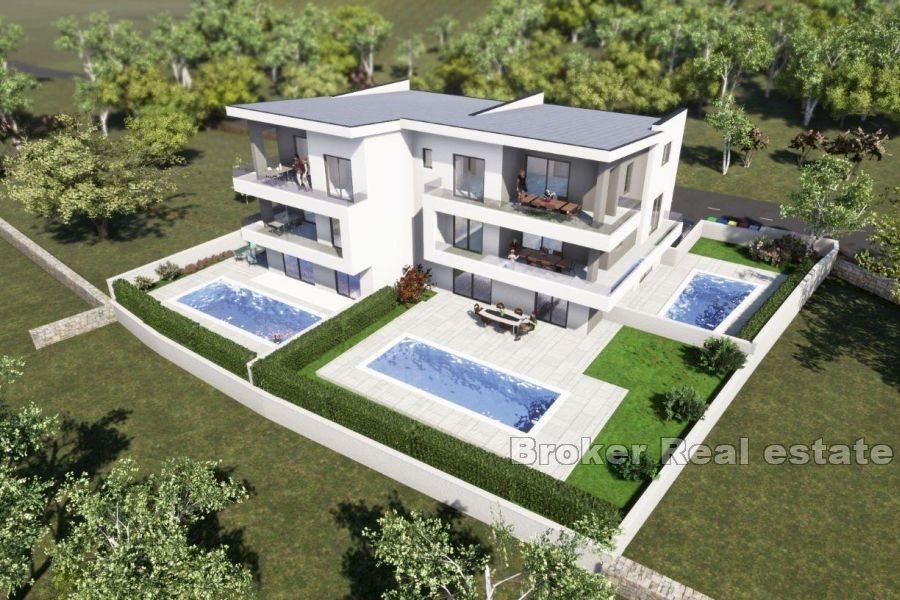 Im Bau befindliche Wohnung mit Swimmingpool