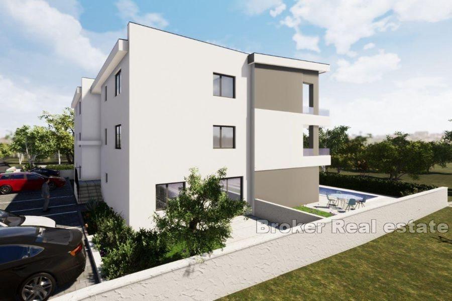 Im Bau befindliche Wohnung mit Swimmingpool